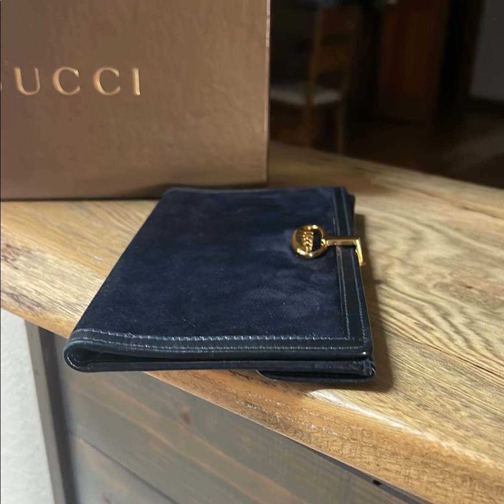Authentic Gucci Navy Suede & Leather Vintage Wallet & Gucci Box - Picture 5 of 16